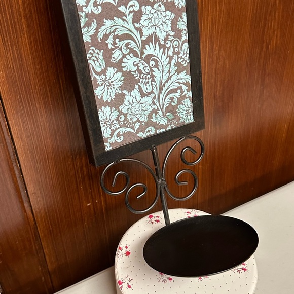Home interiors Goes with everything sconce Damask print - Picture 11 of 14